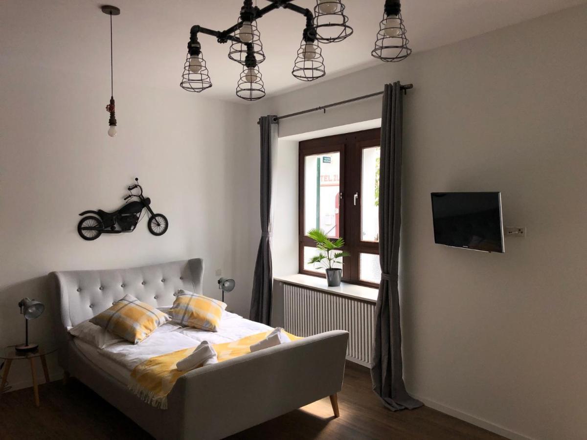 Boutique-Hotel „Altes Rathaus“ Ланштайн Экстерьер фото